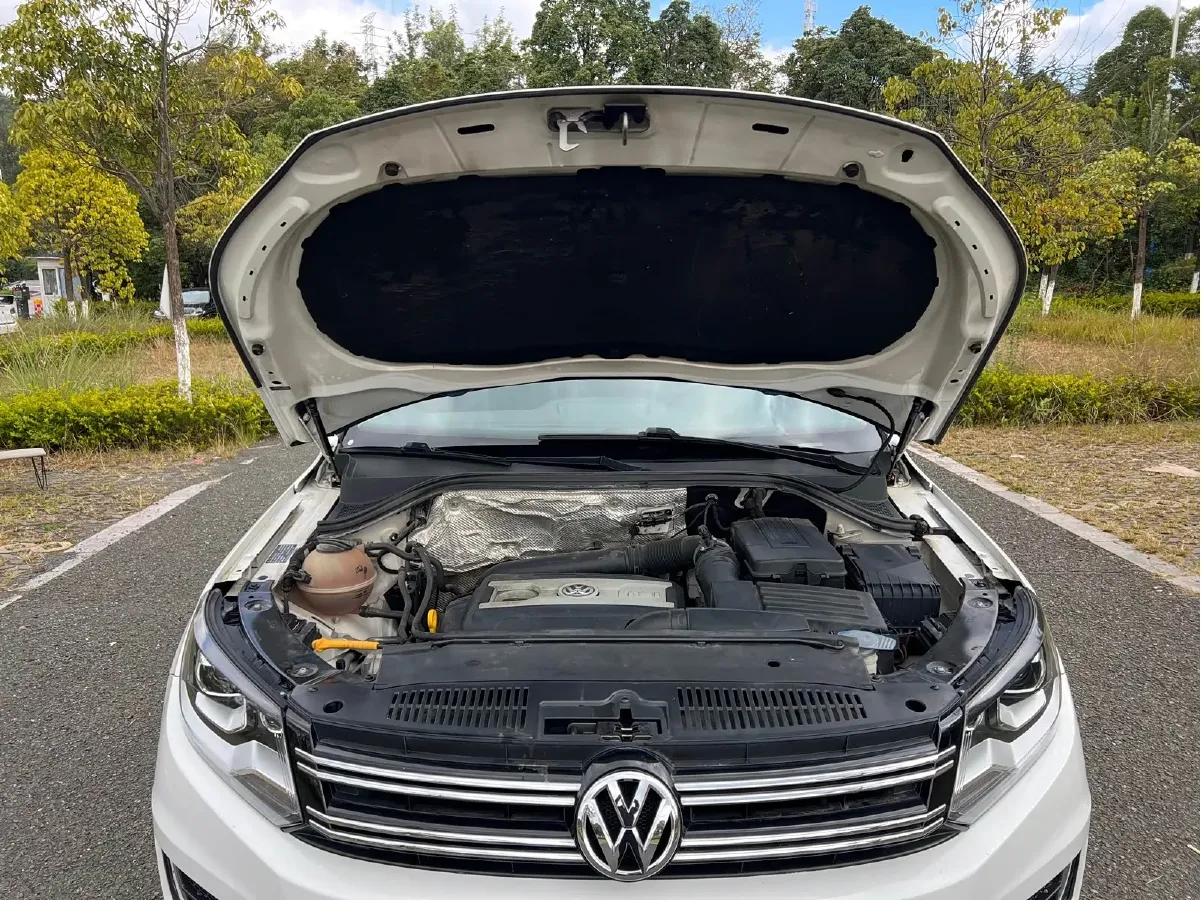 2016 Volkswagen Tiguan 1.8T 160HP L4 6AT,autocango,china used car exporter,china ev exporter,chinese used car exporter,chinese used ev exporter