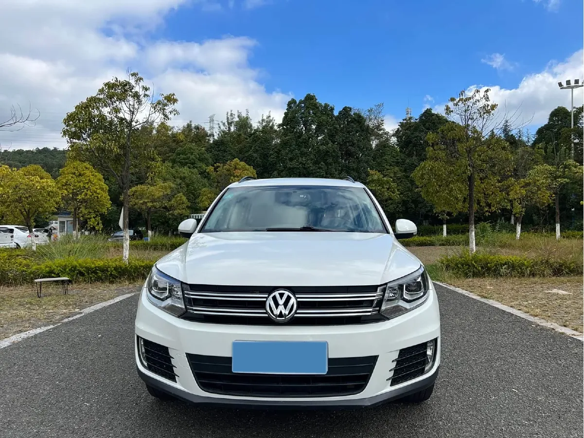 2016 Volkswagen Tiguan 1.8T 160HP L4 6AT,autocango,china used car exporter,china ev exporter,chinese used car exporter,chinese used ev exporter