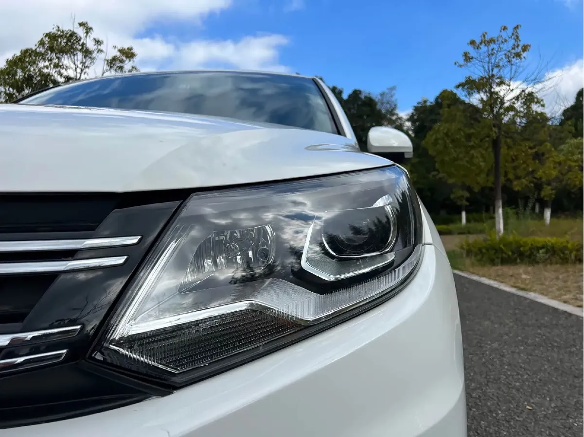 2016 Volkswagen Tiguan 1.8T 160HP L4 6AT,autocango,china used car exporter,china ev exporter,chinese used car exporter,chinese used ev exporter