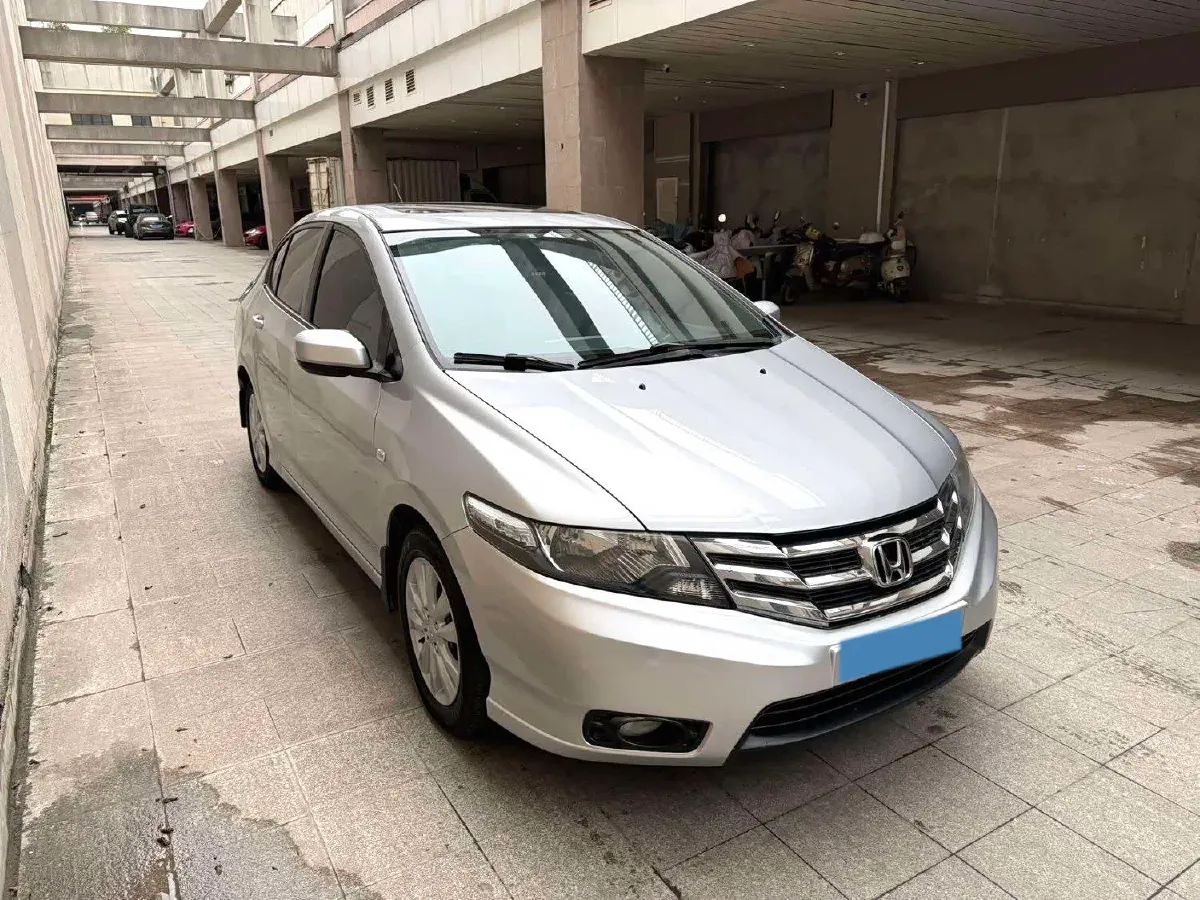 2012 Honda City Classic 1.5L 120HP L4 5AT,autocango,china used car exporter,china ev exporter,chinese used car exporter,chinese used ev exporter