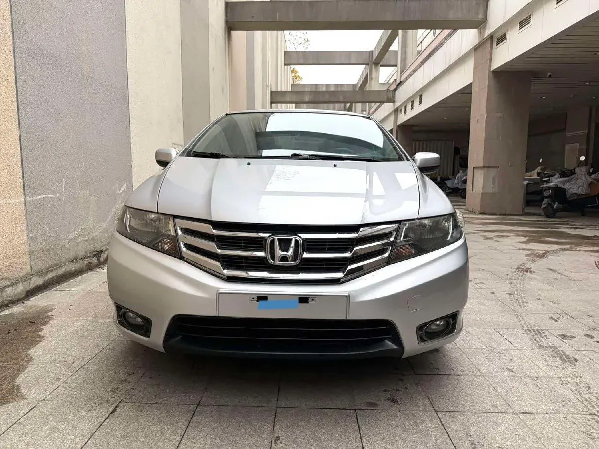 2012 Honda City Classic 1.5L 120HP L4 5AT,autocango,china used car exporter,china ev exporter,chinese used car exporter,chinese used ev exporter
