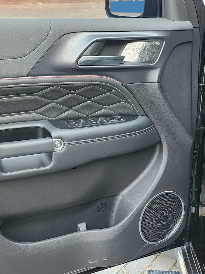 2024 Tank 300 2.0T 252HP L4 9AT,autocango,china used car exporter,china ev exporter,chinese used car exporter,chinese used ev exporter