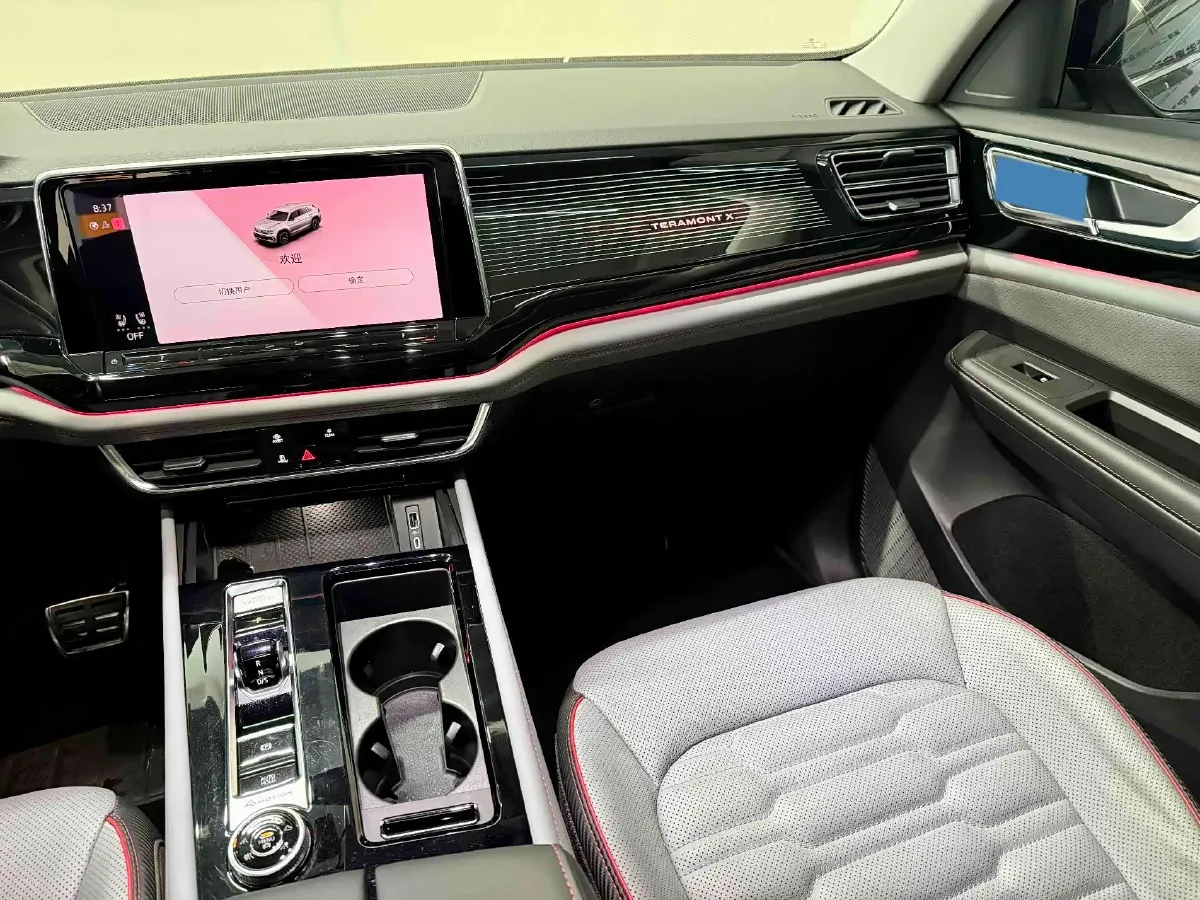 2021 Volkswagen Teramont 2.0T 220HP L4 7DCT,autocango,china used car exporter,china ev exporter,chinese used car exporter,chinese used ev exporter