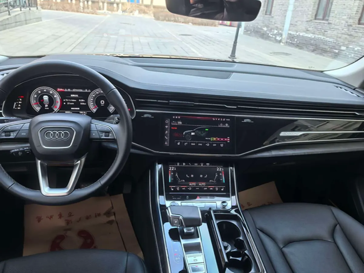 2024 Audi Q8 3.0T 340HP V6 8AT,autocango,china used car exporter,china ev exporter,chinese used car exporter,chinese used ev exporter