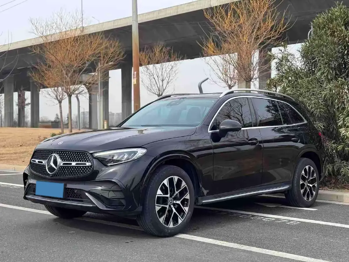 2023 Mercedes-Benz GLC Class 2.0T 204HP L4 9AT