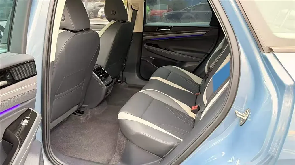 2024 Volkswagen ID.7 Vizzion BEV 84.8KWH,autocango,china used car exporter,china ev exporter,chinese used car exporter,chinese used ev exporter