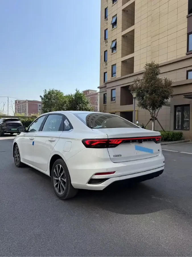 2022 Geely Emgrand 1.5L 114HP L4 CVT,autocango,china used car exporter,china ev exporter,chinese used car exporter,chinese used ev exporter