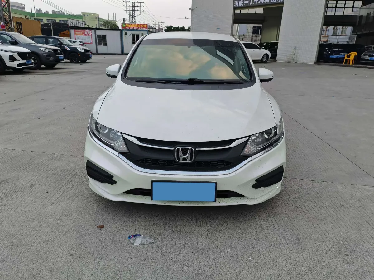 2017 Honda Jade 1.8L 141HP L4 5AT,autocango,china used car exporter,china ev exporter,chinese used car exporter,chinese used ev exporter