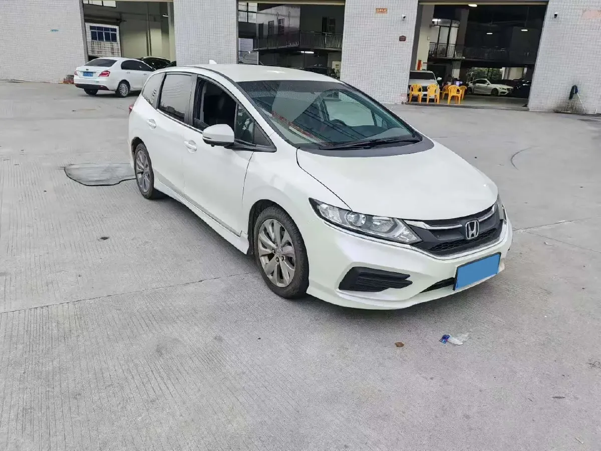 2017 Honda Jade 1.8L 141HP L4 5AT,autocango,china used car exporter,china ev exporter,chinese used car exporter,chinese used ev exporter