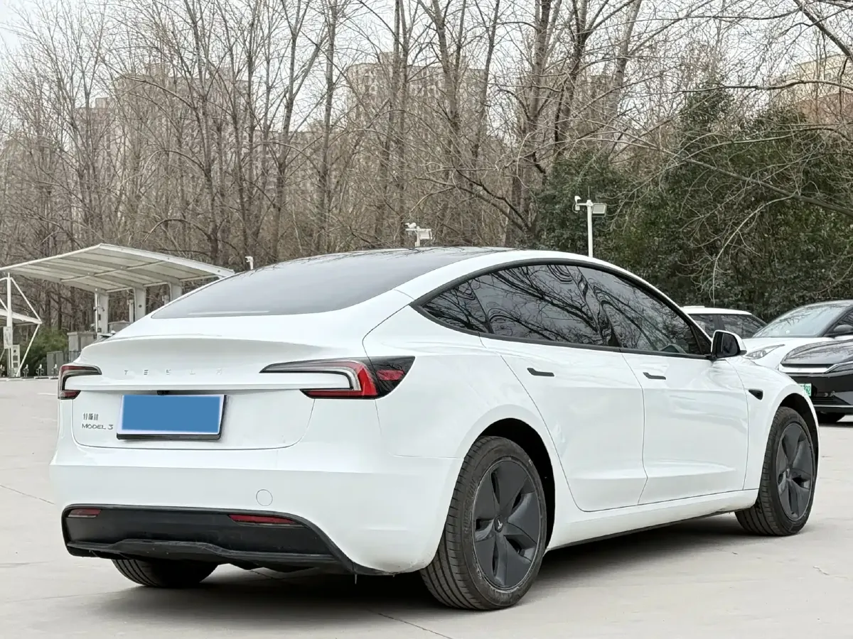 2025 Tesla Model 3 BEV 62.5KWH,autocango,china used car exporter,china ev exporter,chinese used car exporter,chinese used ev exporter
