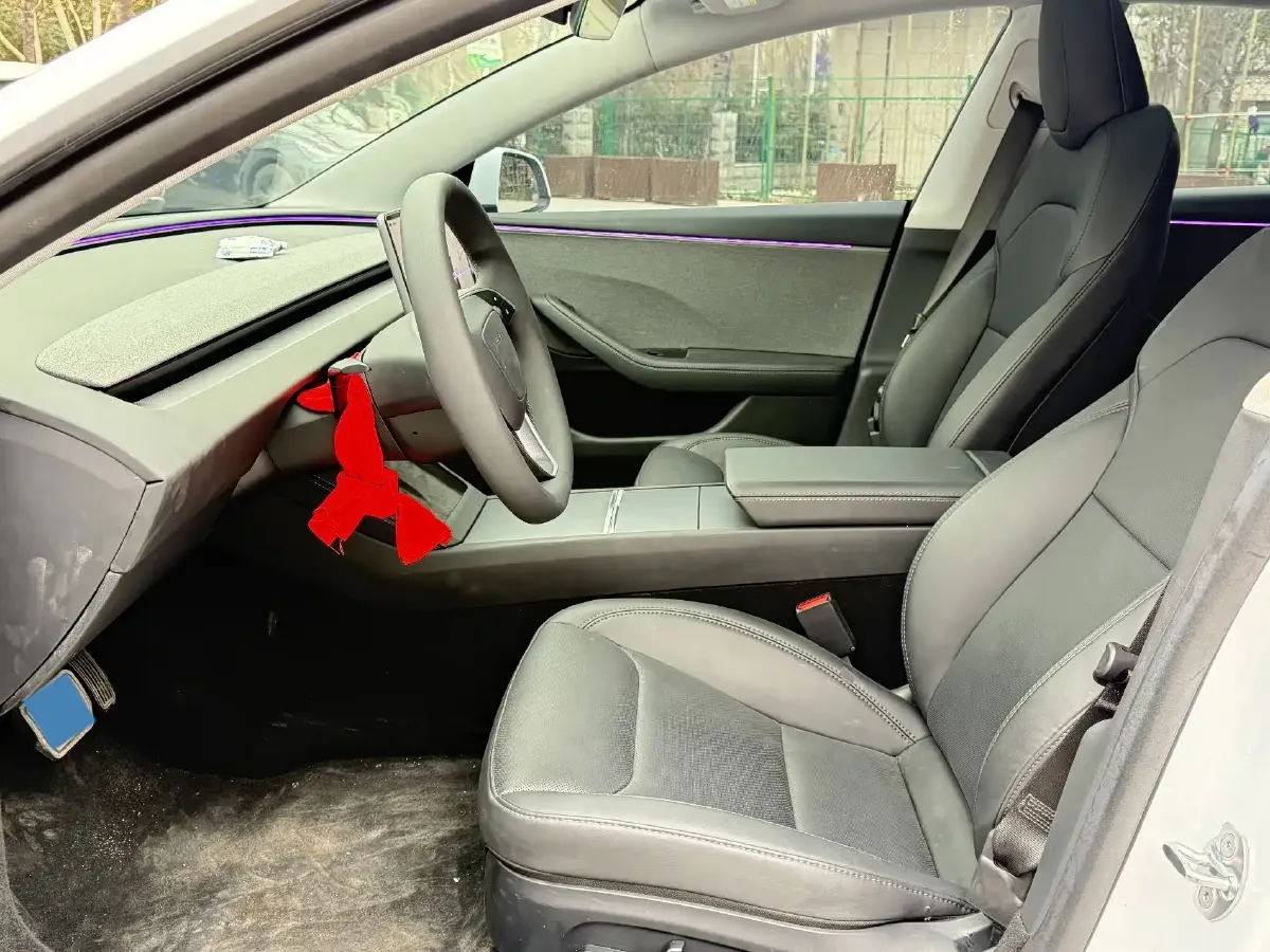 2025 Tesla Model 3 BEV 62.5KWH,autocango,china used car exporter,china ev exporter,chinese used car exporter,chinese used ev exporter