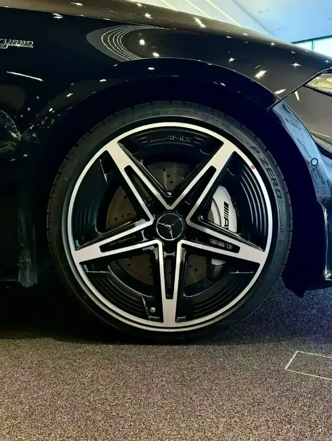 2024 Mercedes-Benz A AMG 2.0T 306HP L4 8DCT,autocango,china used car exporter,china ev exporter,chinese used car exporter,chinese used ev exporter