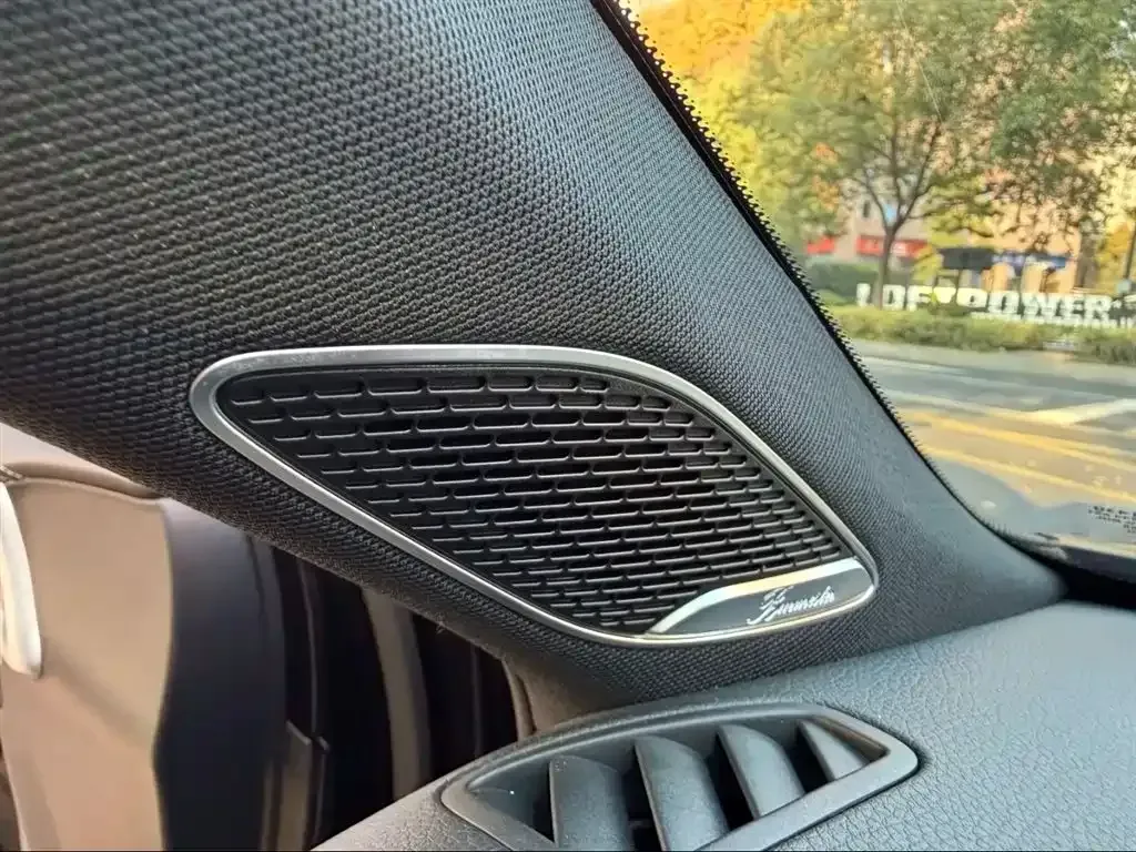 2024 Mercedes-Benz A AMG 2.0T 306HP L4 8DCT,autocango,china used car exporter,china ev exporter,chinese used car exporter,chinese used ev exporter