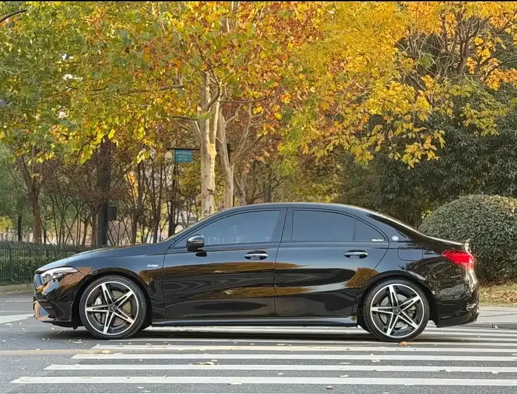 2024 Mercedes-Benz A AMG 2.0T 306HP L4 8DCT,autocango,china used car exporter,china ev exporter,chinese used car exporter,chinese used ev exporter