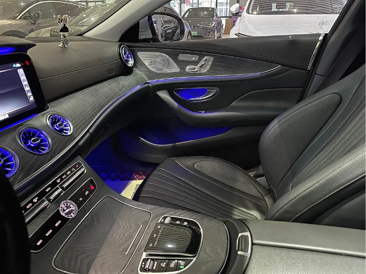 2018 Mercedes-Benz CLS Class 2.0T 299HP L4 9AT,autocango,china used car exporter,china ev exporter,chinese used car exporter,chinese used ev exporter