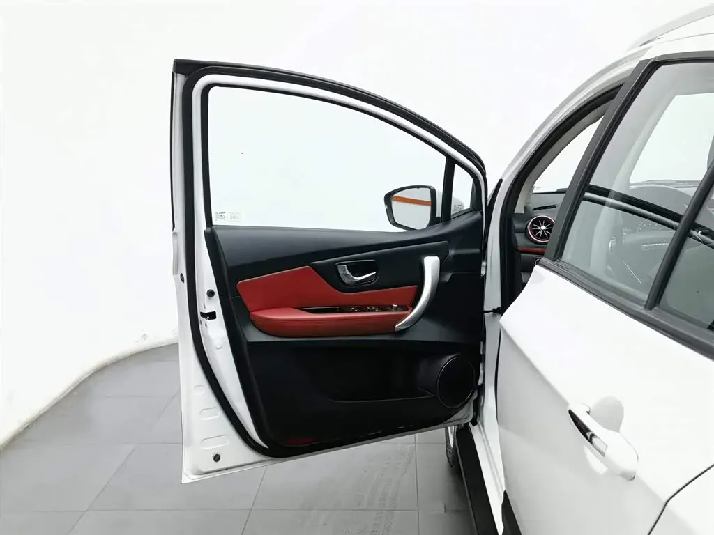 2016 Haval H1 1.5L 106HP L4 6AMT,autocango,china used car exporter,china ev exporter,chinese used car exporter,chinese used ev exporter