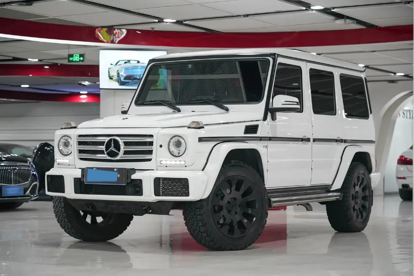 2017 Mercedes-Benz G Class 4.0T 421HP V8 7AT