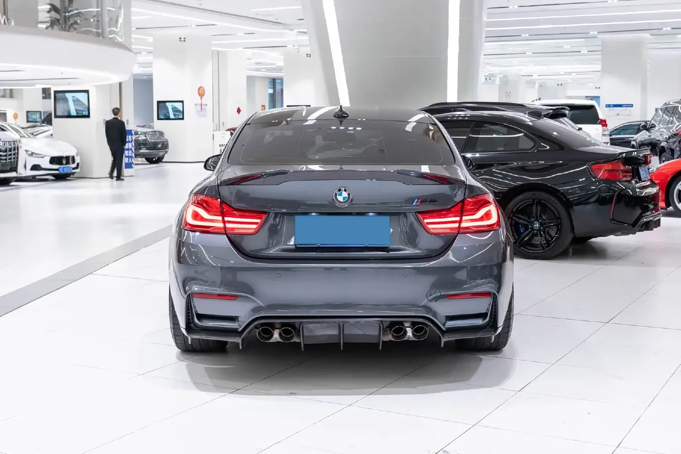 2018 BMW M4 3.0T 450HP L6 7DCT,autocango,china used car exporter,china ev exporter,chinese used car exporter,chinese used ev exporter