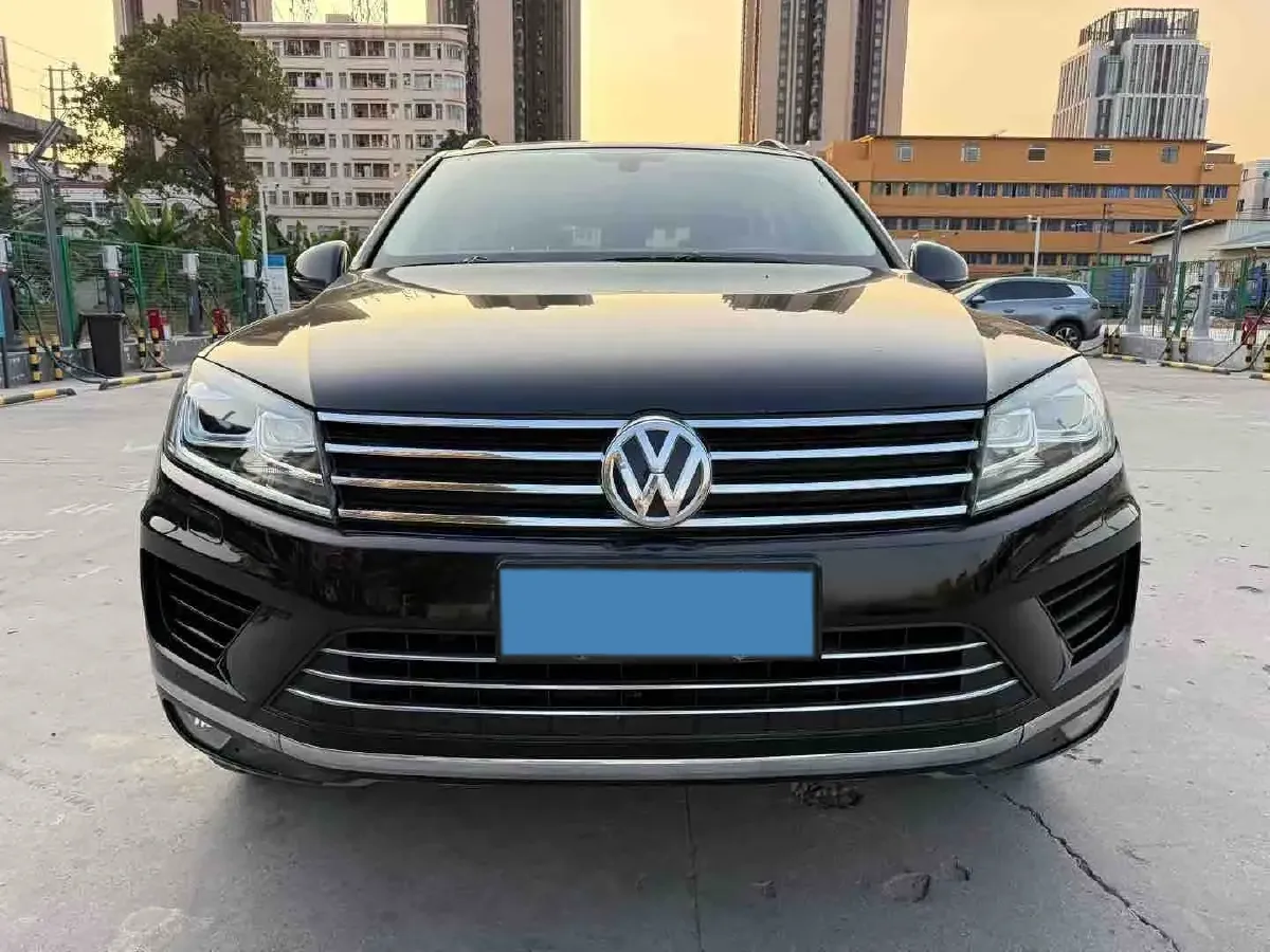 2017 Volkswagen Touareg 3.0T 320HP V6 8AT,autocango,china used car exporter,china ev exporter,chinese used car exporter,chinese used ev exporter
