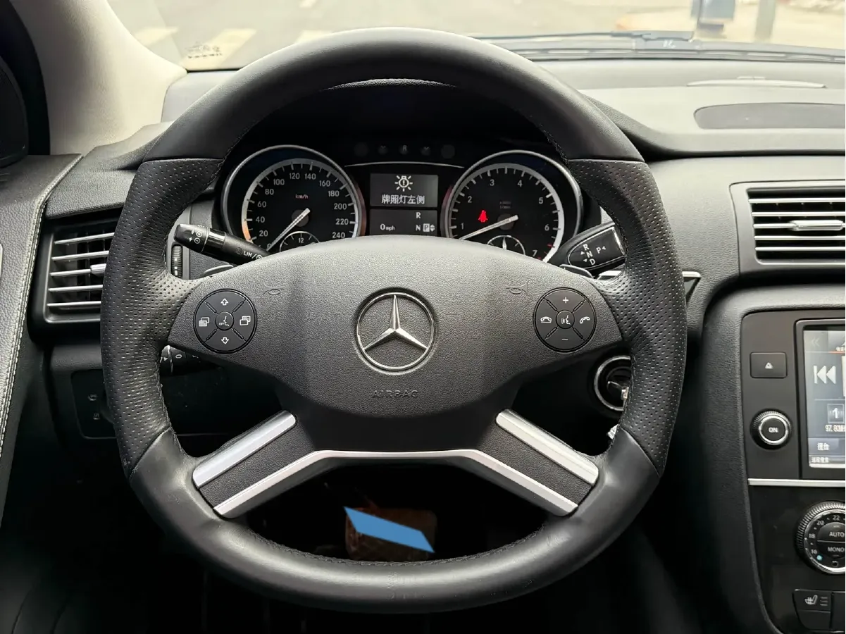 2017 Mercedes-Benz R Class 3.0T 272HP V6 7AT,autocango,china used car exporter,china ev exporter,chinese used car exporter,chinese used ev exporter