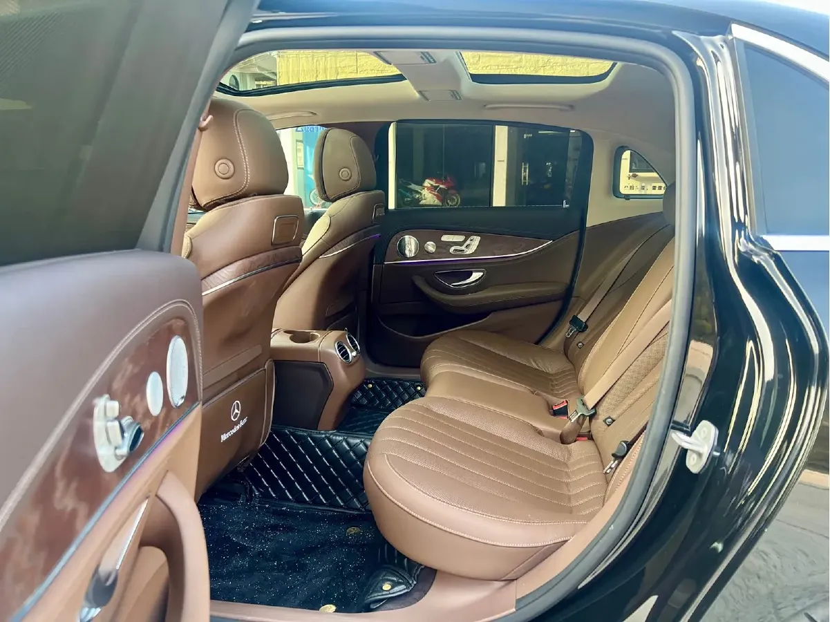 2020 Mercedes-Benz E Class 2.0T 258HP L4 9AT,autocango,china used car exporter,china ev exporter,chinese used car exporter,chinese used ev exporter