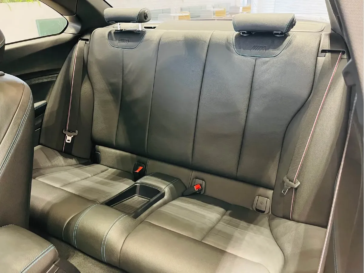 2018 BMW M2 3.0T 370HP L6 7DCT,autocango,china used car exporter,china ev exporter,chinese used car exporter,chinese used ev exporter