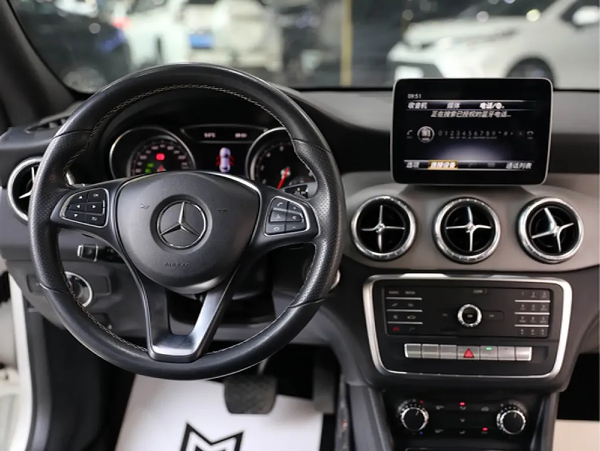 2018 Mercedes-Benz CLA Class 1.6T 156HP L4 7DCT,autocango,china used car exporter,china ev exporter,chinese used car exporter,chinese used ev exporter