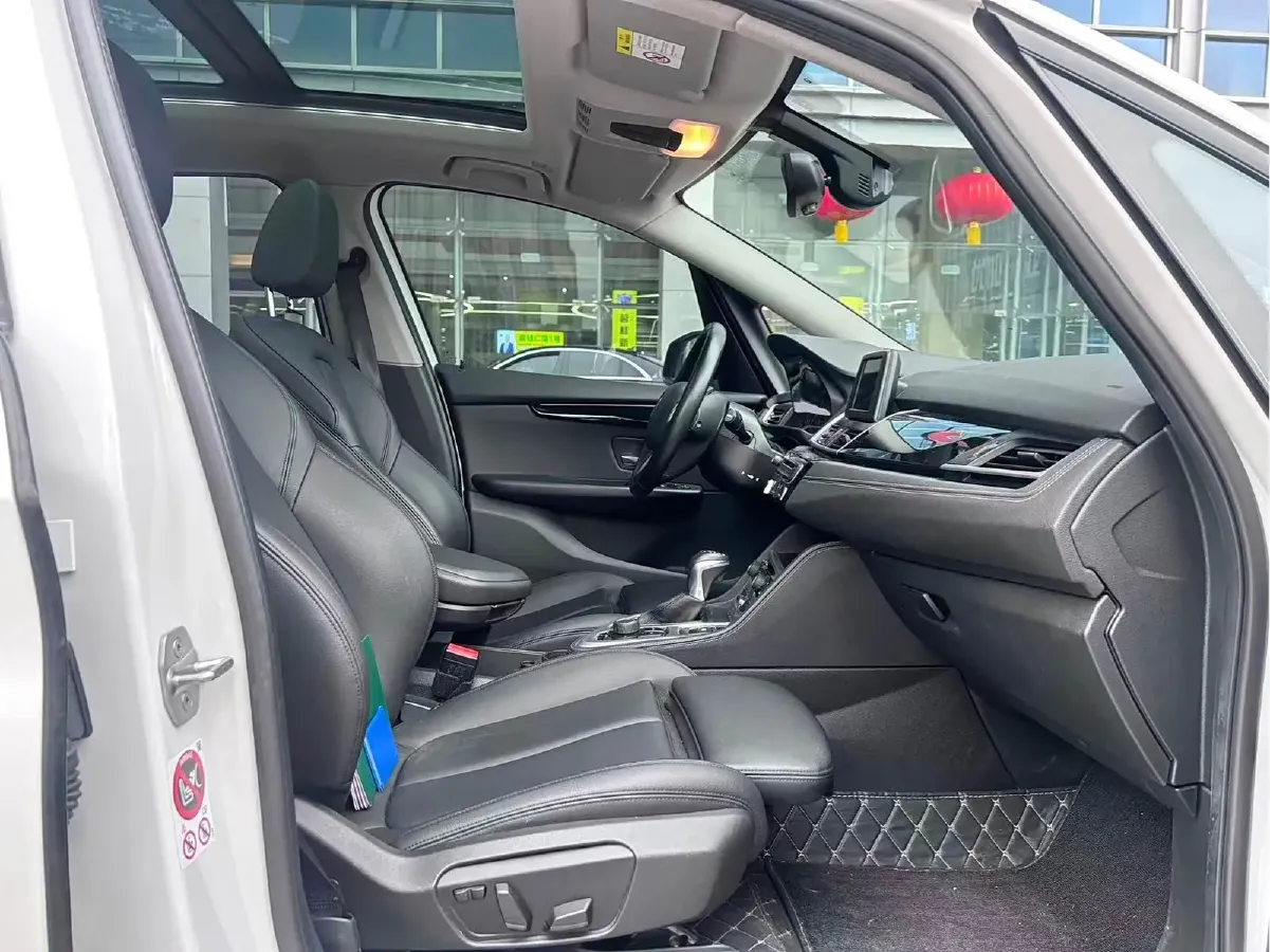 2016 BMW 2 Series Wagon 1.5T 136HP L3 6AT,autocango,china used car exporter,china ev exporter,chinese used car exporter,chinese used ev exporter