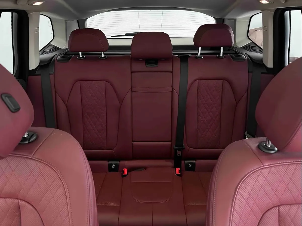 2022 BMW X3 2.0T 252HP L4 8AT,autocango,china used car exporter,china ev exporter,chinese used car exporter,chinese used ev exporter