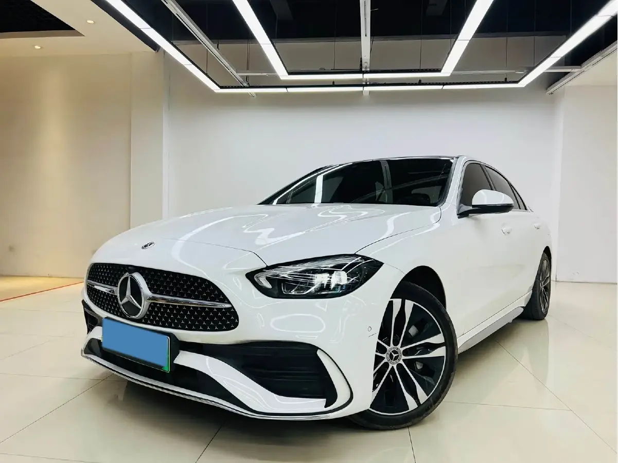 2023 Mercedes-Benz C Class 2.0T 204HP L4 9AT PHEV 25.4KWH