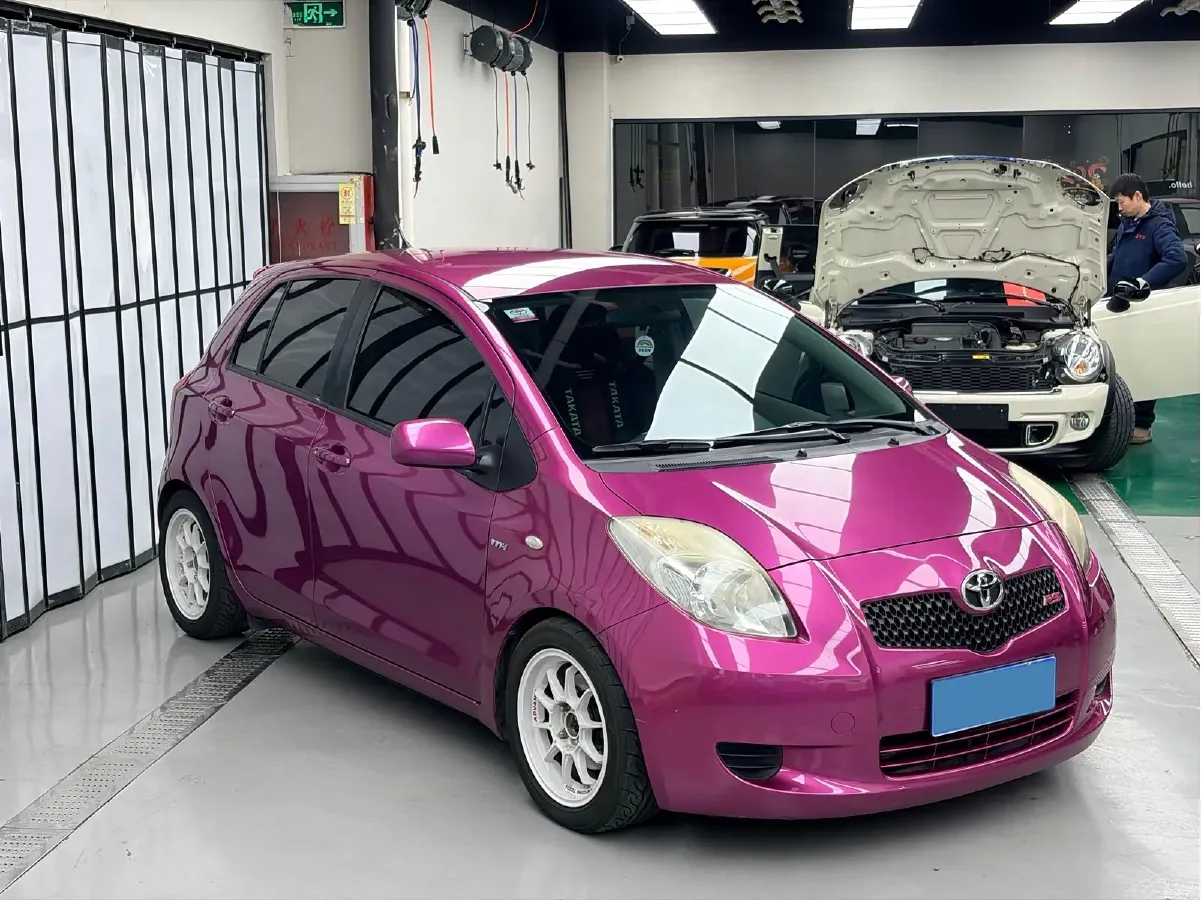 2011 Toyota Yaris 1.6L 118HP L4 5MT,autocango,china used car exporter,china ev exporter,chinese used car exporter,chinese used ev exporter