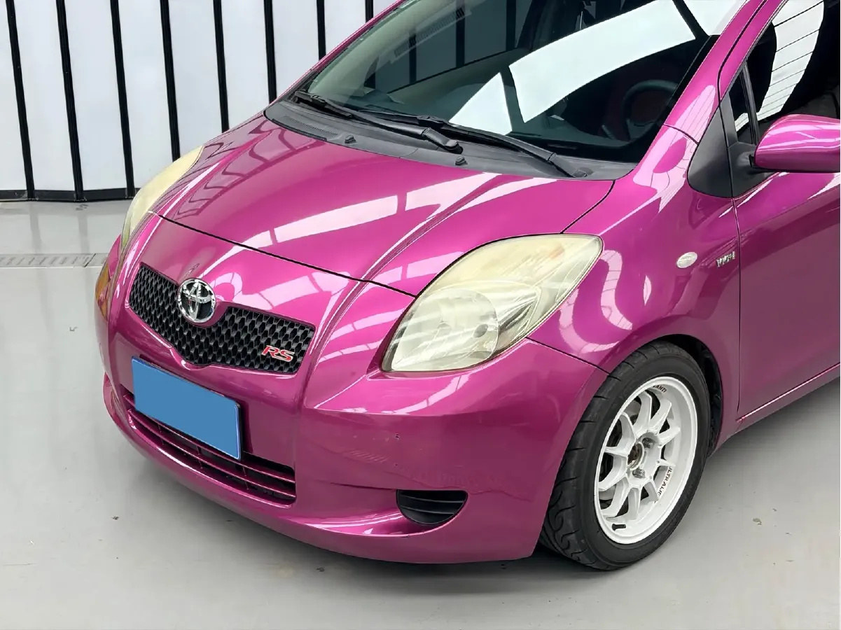 2011 Toyota Yaris 1.6L 118HP L4 5MT,autocango,china used car exporter,china ev exporter,chinese used car exporter,chinese used ev exporter