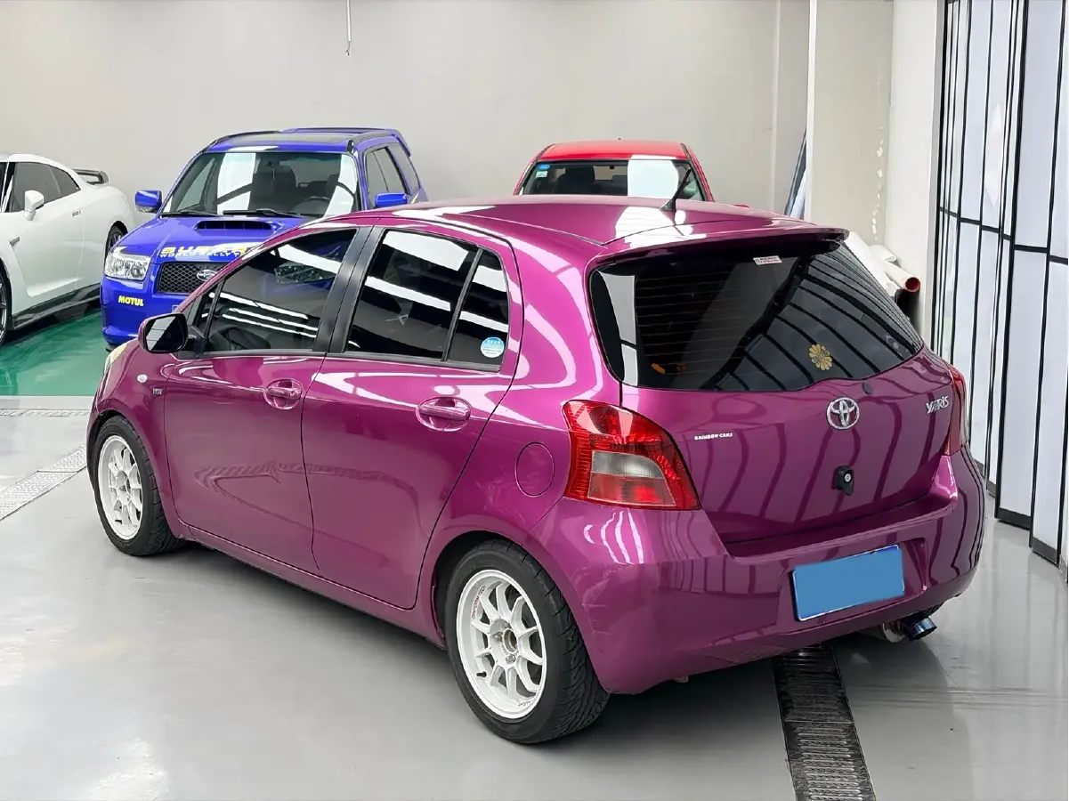 2011 Toyota Yaris 1.6L 118HP L4 5MT,autocango,china used car exporter,china ev exporter,chinese used car exporter,chinese used ev exporter