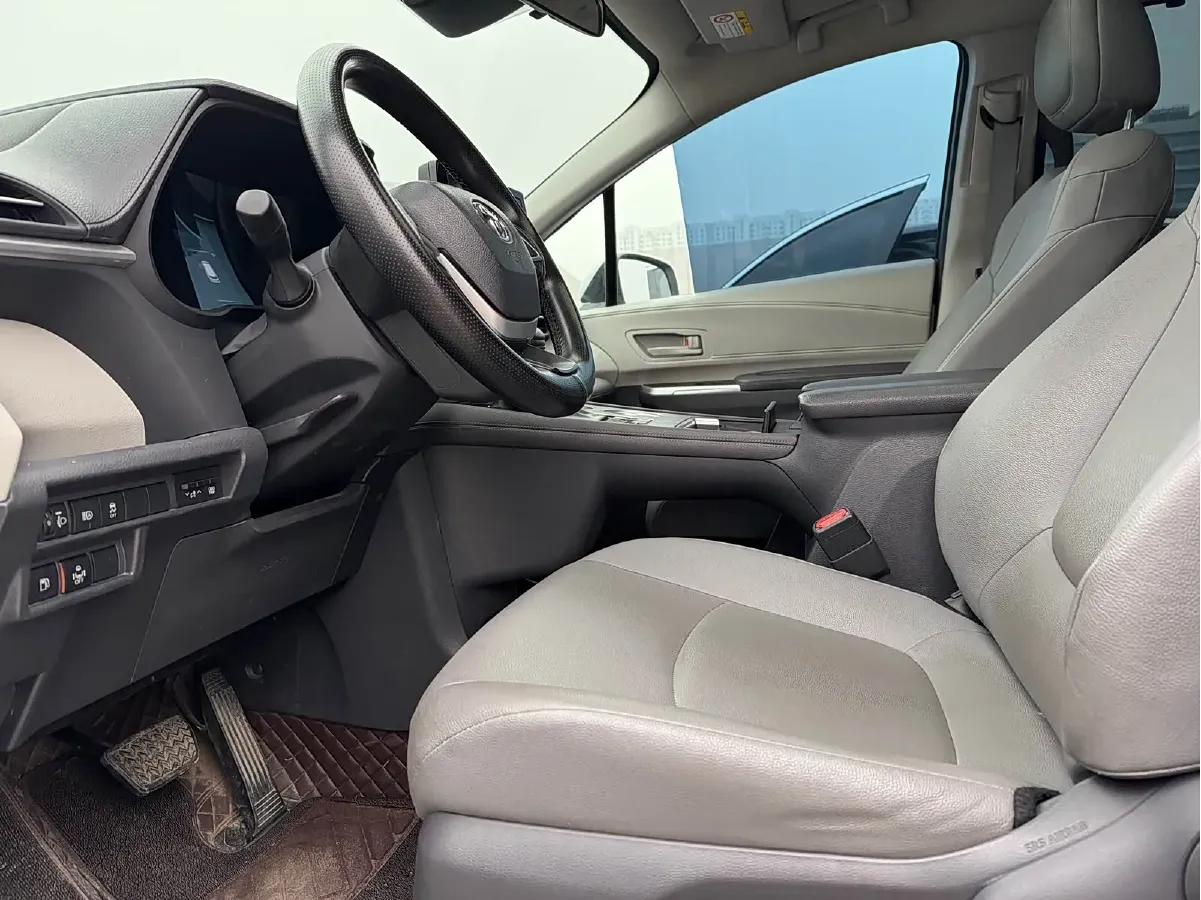 2024 Toyota Granvia 2.5L 189HP L4 E-CVT Hybrid,autocango,china used car exporter,china ev exporter,chinese used car exporter,chinese used ev exporter