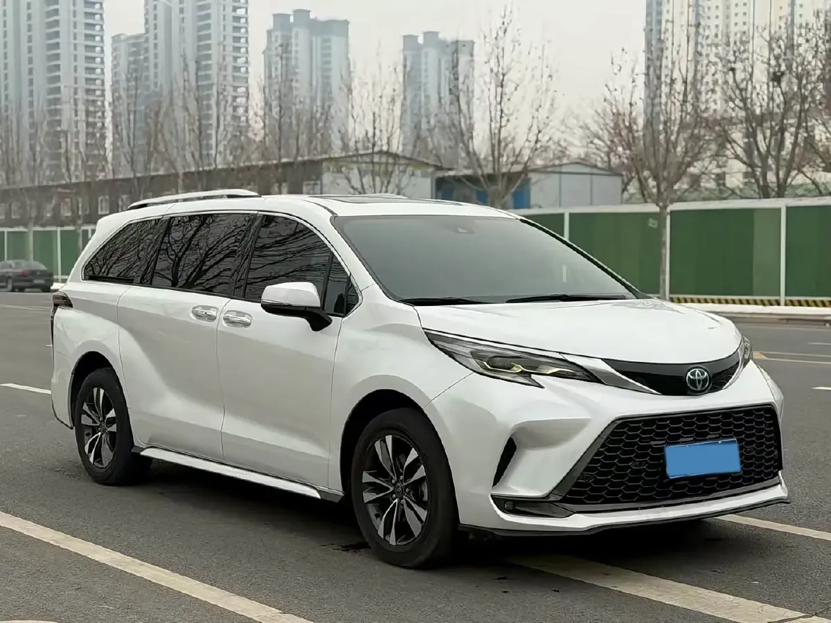 2024 Toyota Granvia 2.5L 189HP L4 E-CVT Hybrid,autocango,china used car exporter,china ev exporter,chinese used car exporter,chinese used ev exporter