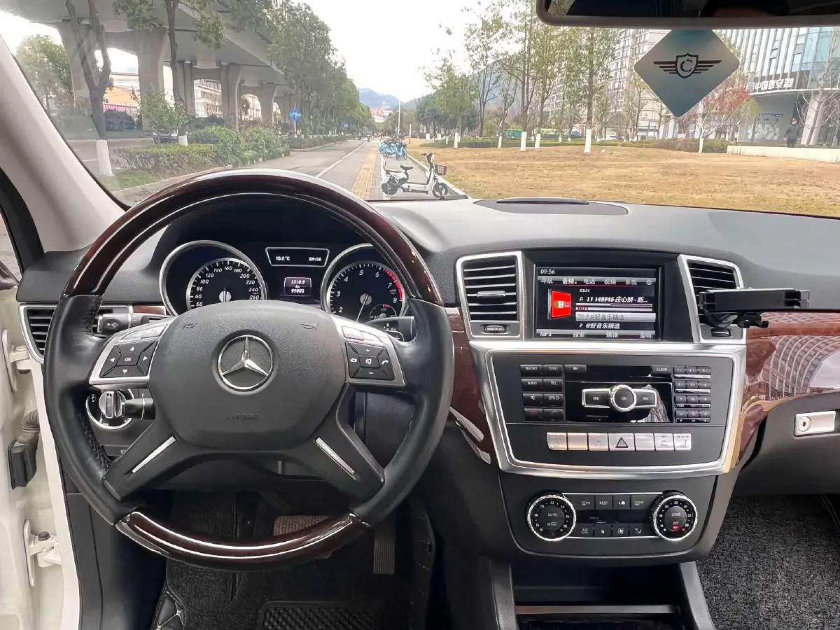 2012 Mercedes-Benz M Class 3.5L 306HP V6 7AT,autocango,china used car exporter,china ev exporter,chinese used car exporter,chinese used ev exporter