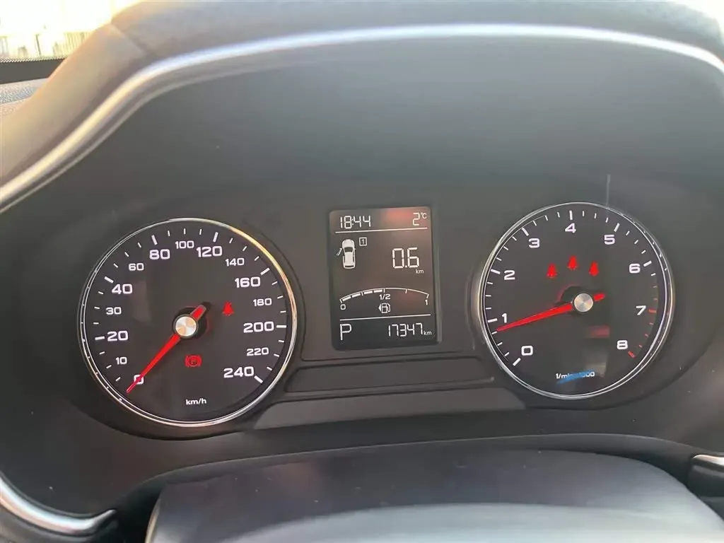 2019 MG HS 1.5T 169HP L4 7DCT,autocango,china used car exporter,china ev exporter,chinese used car exporter,chinese used ev exporter