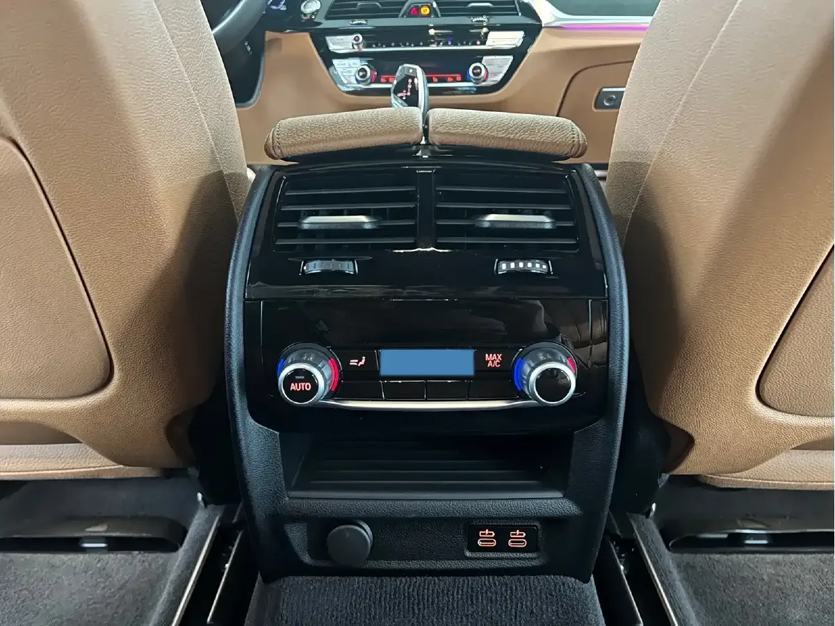 2024 BMW 6 Series GT 2.0T 245HP L4 8AT,autocango,china used car exporter,china ev exporter,chinese used car exporter,chinese used ev exporter