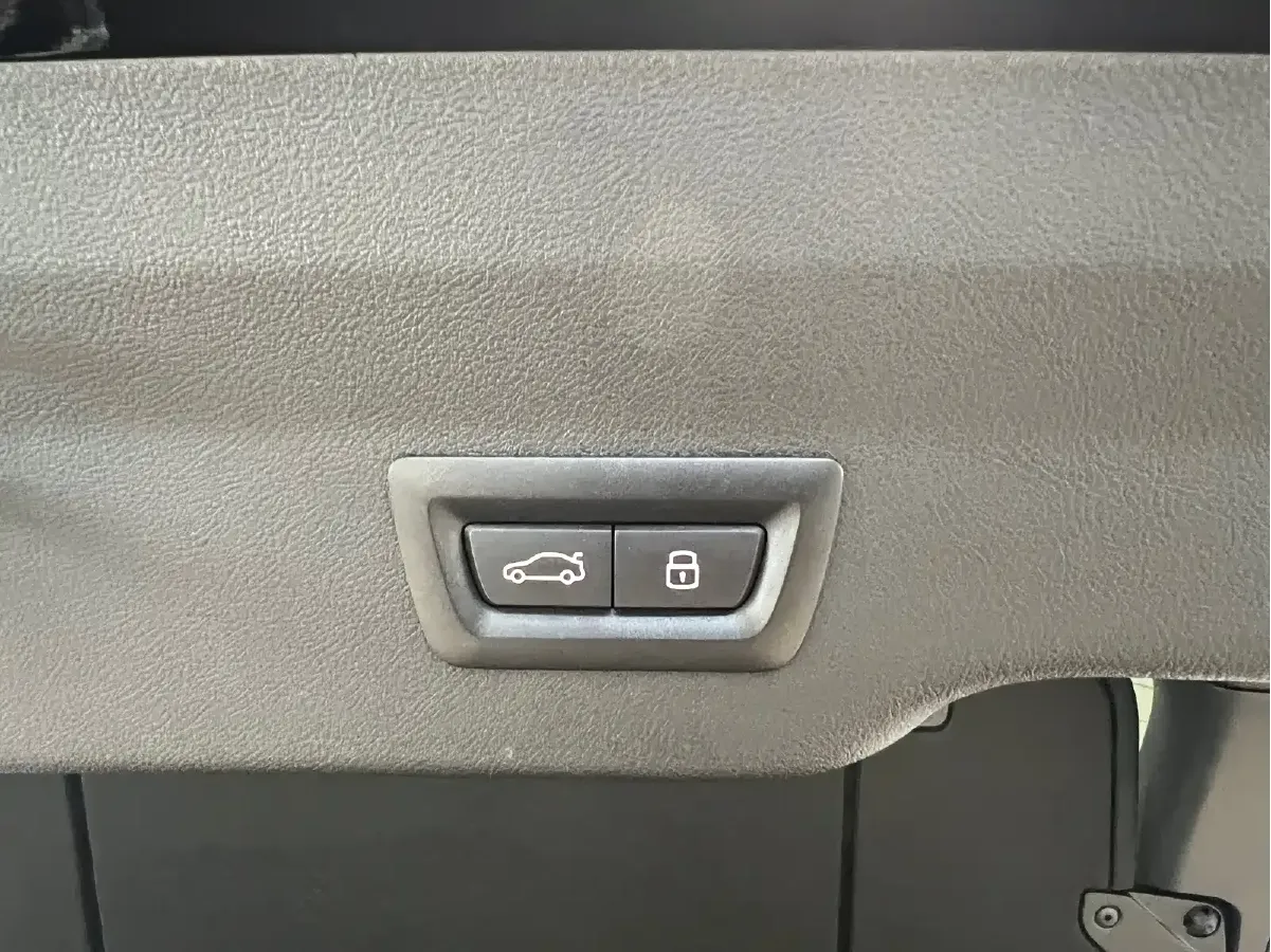 2024 BMW 6 Series GT 2.0T 245HP L4 8AT,autocango,china used car exporter,china ev exporter,chinese used car exporter,chinese used ev exporter