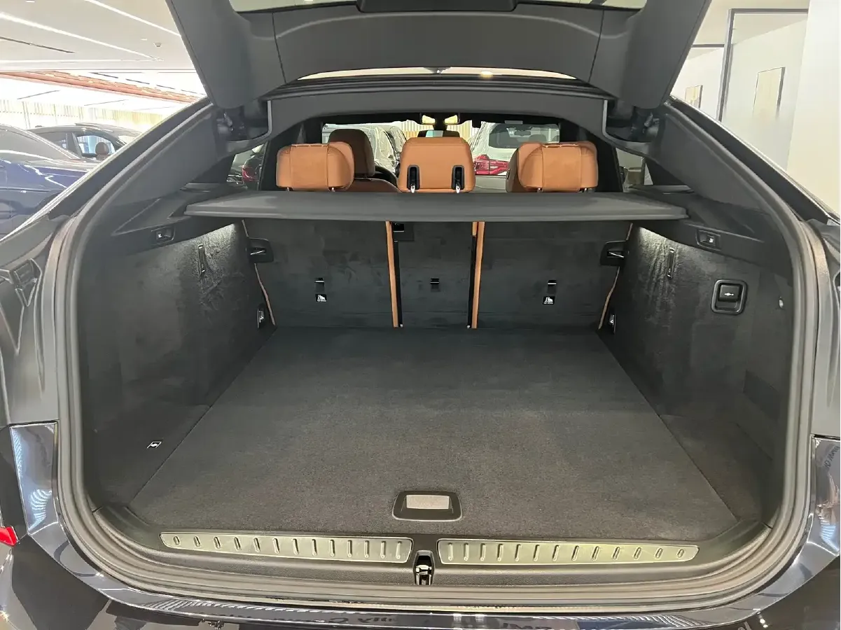 2024 BMW 6 Series GT 2.0T 245HP L4 8AT,autocango,china used car exporter,china ev exporter,chinese used car exporter,chinese used ev exporter