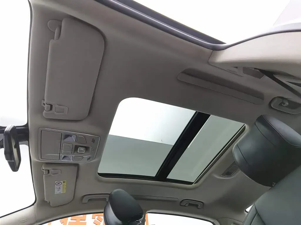 2017 Geely Emgrand GT 1.8T 184HP L4 6AT,autocango,china used car exporter,china ev exporter,chinese used car exporter,chinese used ev exporter