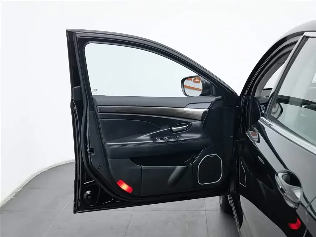 2017 Geely Emgrand GT 1.8T 184HP L4 6AT,autocango,china used car exporter,china ev exporter,chinese used car exporter,chinese used ev exporter