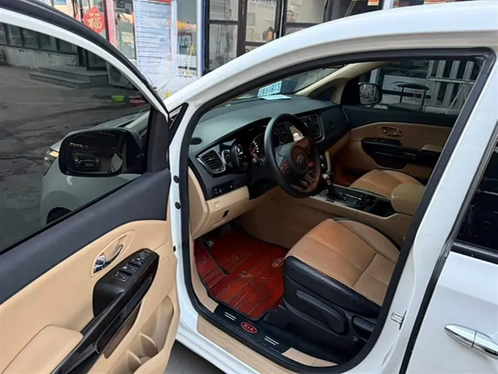 2015 Kia Carnival 2.2T 200HP L4 6AT,autocango,china used car exporter,china ev exporter,chinese used car exporter,chinese used ev exporter