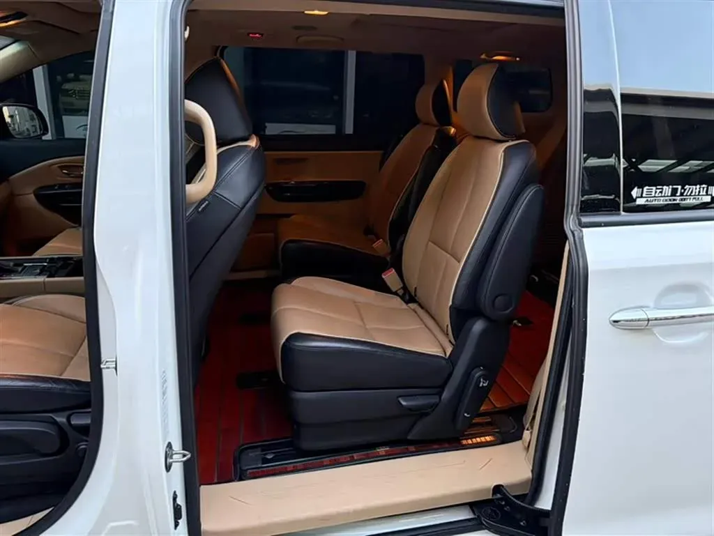 2015 Kia Carnival 2.2T 200HP L4 6AT,autocango,china used car exporter,china ev exporter,chinese used car exporter,chinese used ev exporter