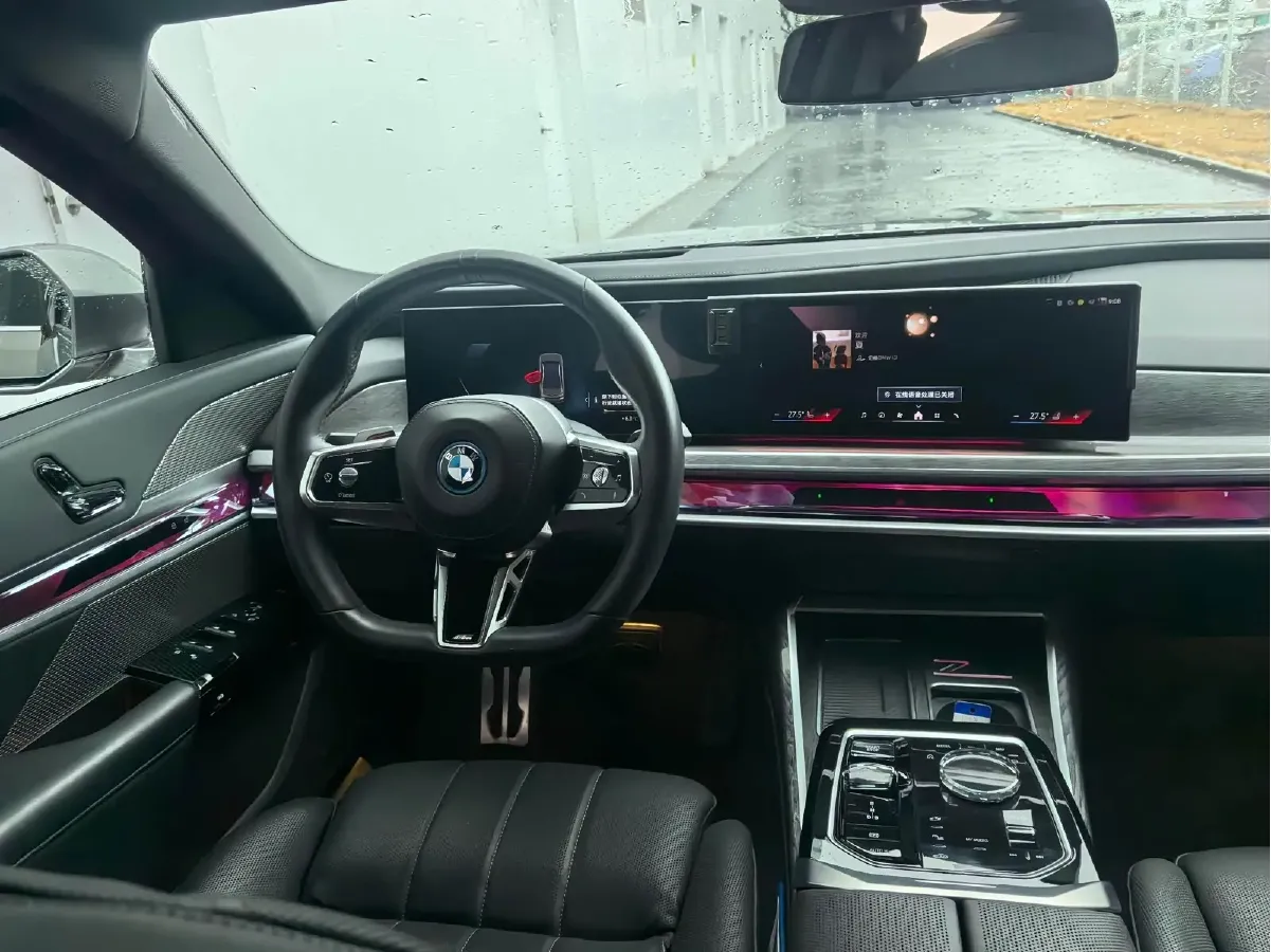 2023 BMW i7 BEV 101.7KWH,autocango,china used car exporter,china ev exporter,chinese used car exporter,chinese used ev exporter