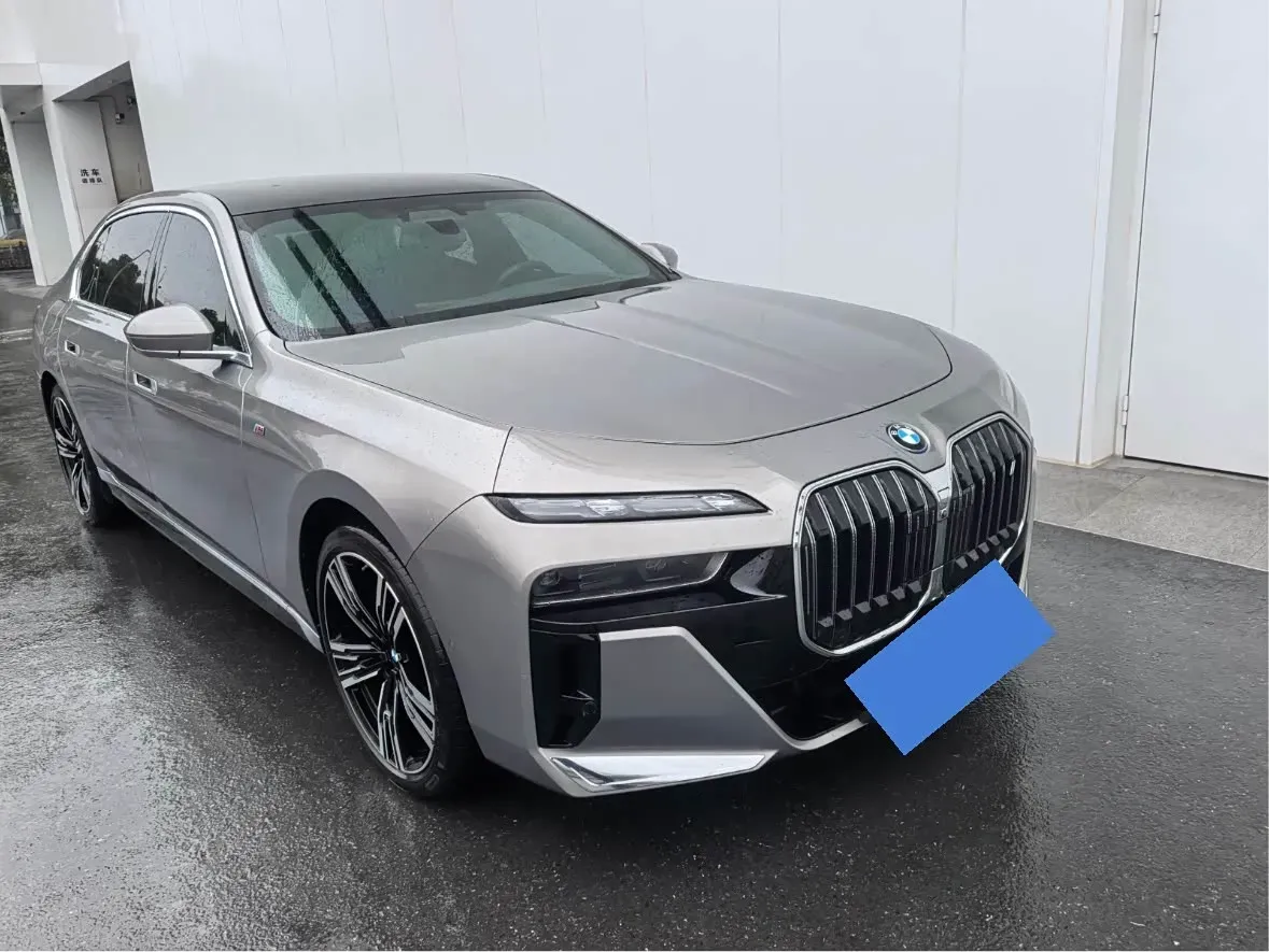 2023 BMW i7 BEV 101.7KWH,autocango,china used car exporter,china ev exporter,chinese used car exporter,chinese used ev exporter