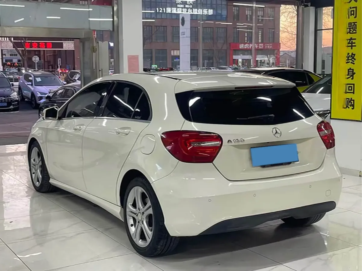 2015 Mercedes-Benz A Class 1.6T 122HP L4 7DCT,autocango,china used car exporter,china ev exporter,chinese used car exporter,chinese used ev exporter