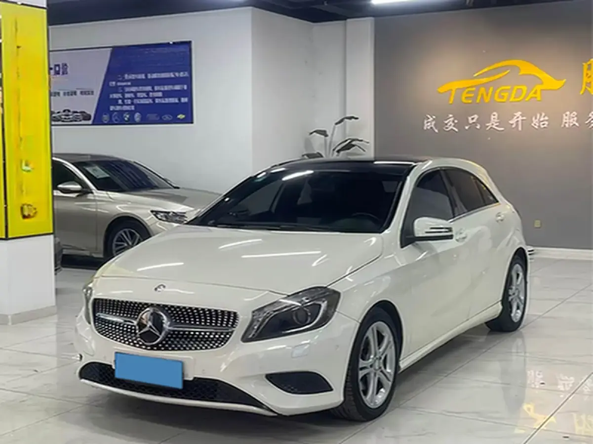 2015 Mercedes-Benz A Class 1.6T 122HP L4 7DCT