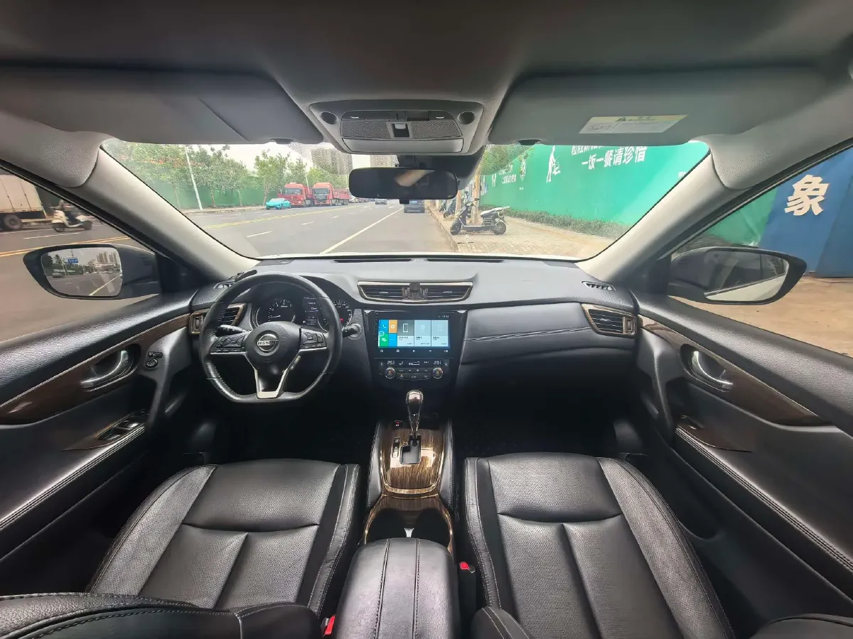 2019 Nissan X-Trail 2.0L 154HP L4 CVT,autocango,china used car exporter,china ev exporter,chinese used car exporter,chinese used ev exporter