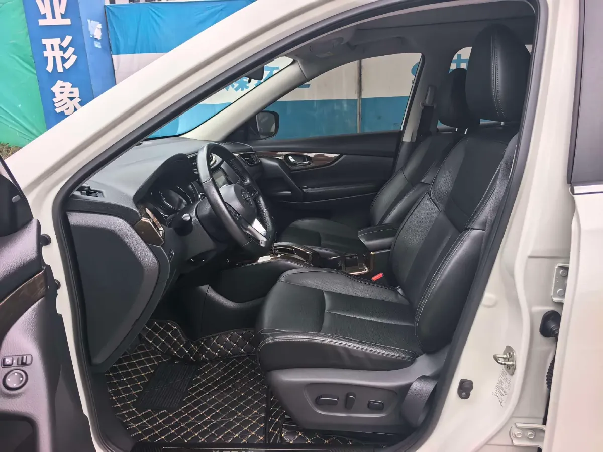 2019 Nissan X-Trail 2.0L 154HP L4 CVT,autocango,china used car exporter,china ev exporter,chinese used car exporter,chinese used ev exporter